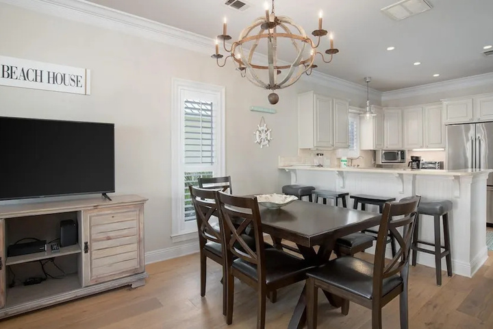 Image of Sea Brees S Crystal Shores4457 Oceanview