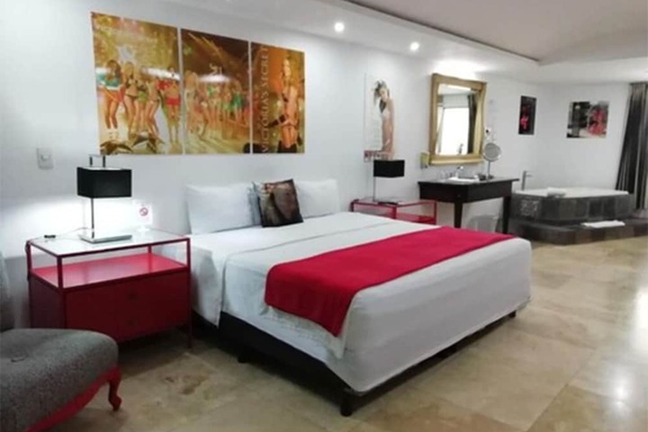 Room 20 of 39