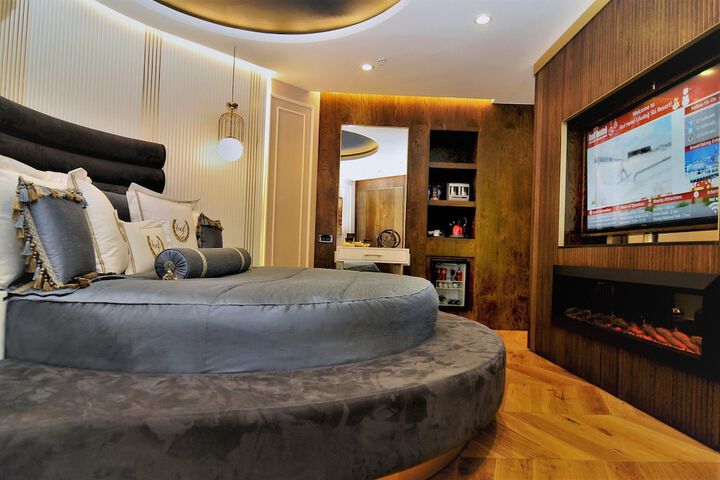 Room 30 of 130