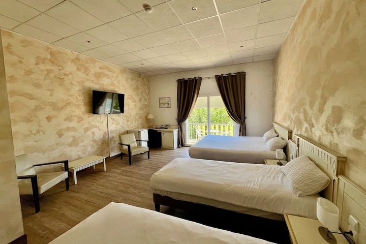 Room 19 of 43