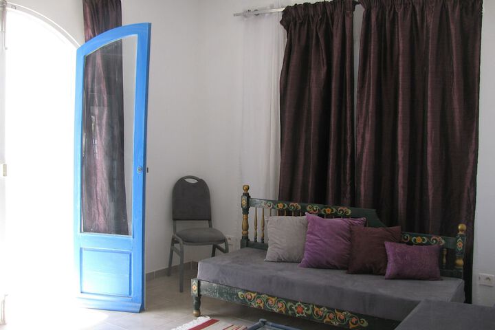 Room 30 of 74
