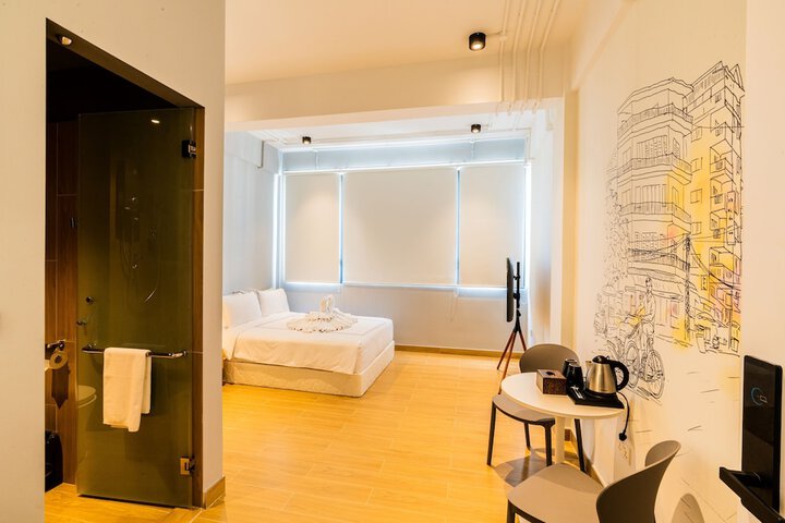 Room 4 of 41