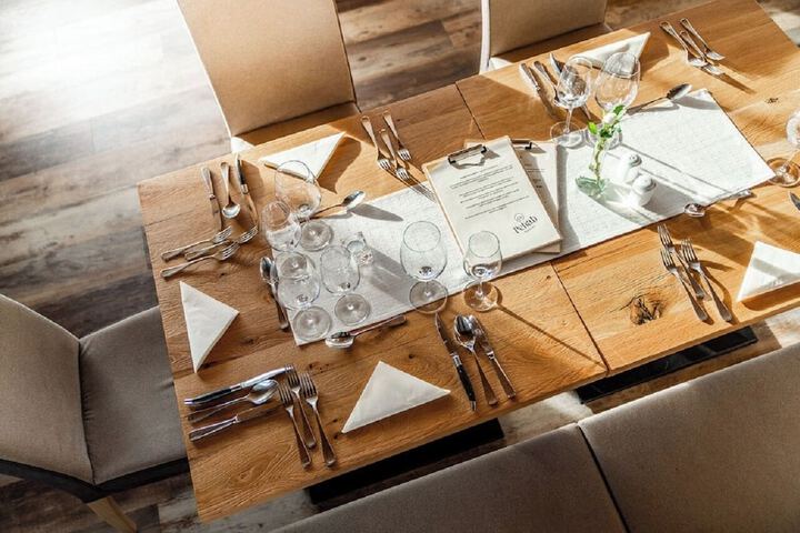 Dining 113 of 128