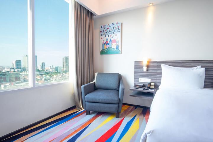 Room 10 of 70