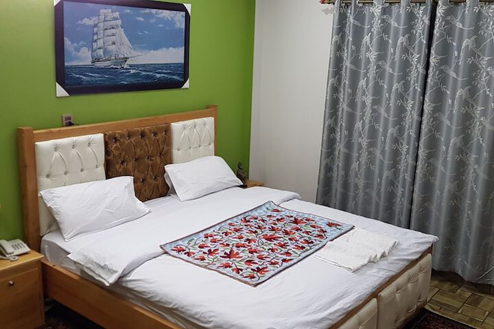 Room 7 of 22