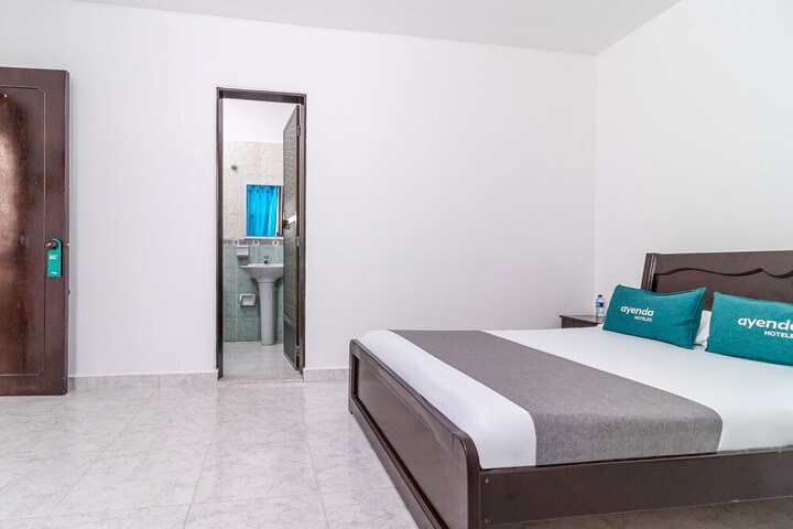 Room 12 of 22