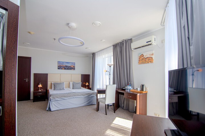 Room 7 of 55