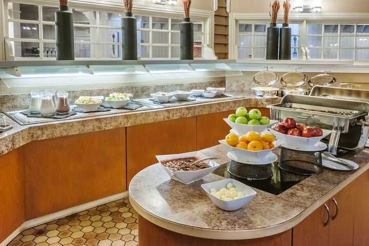 Breakfast/Coffee Service 29 of 36