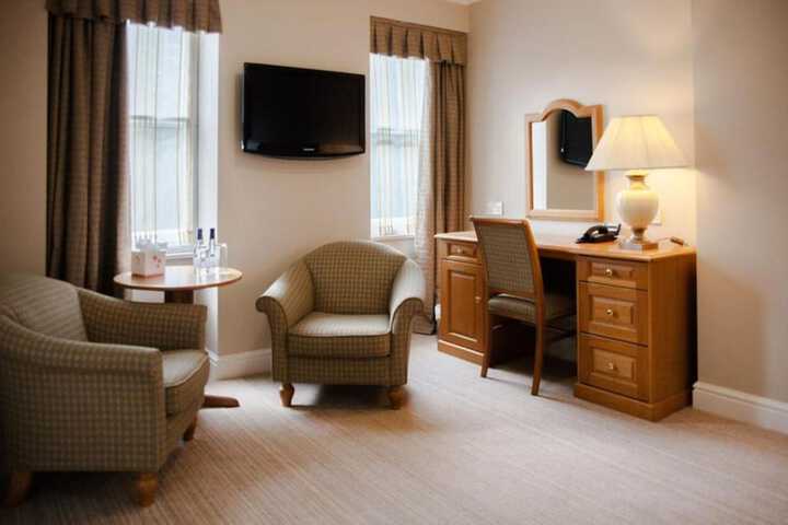 Room 32 of 88