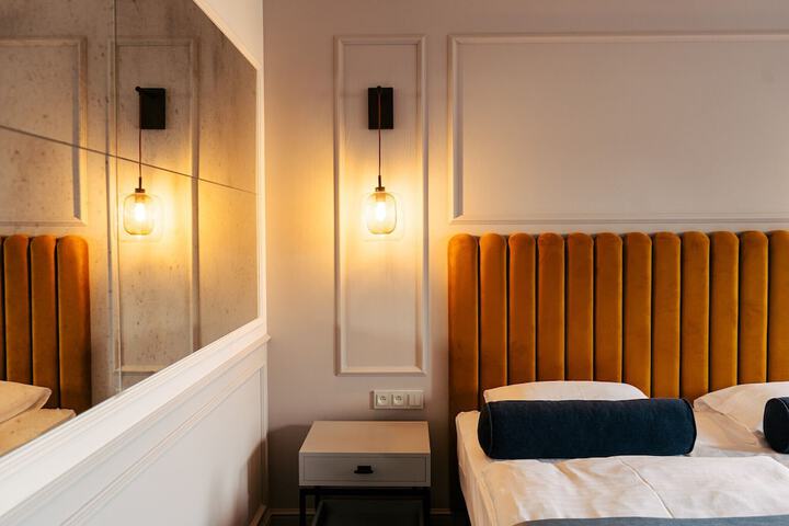 Room 19 of 46
