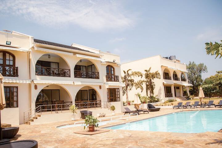 Hotel 80 of 82