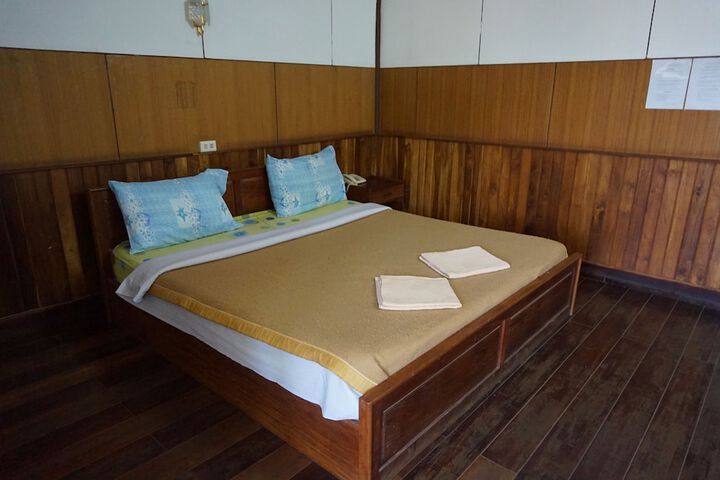 Room 7 of 20