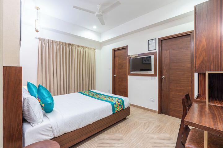 Room 15 of 44