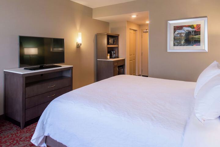 1 King Bed (11 of 23)