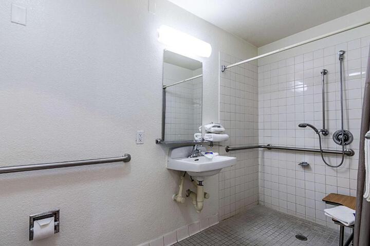 Photo 48