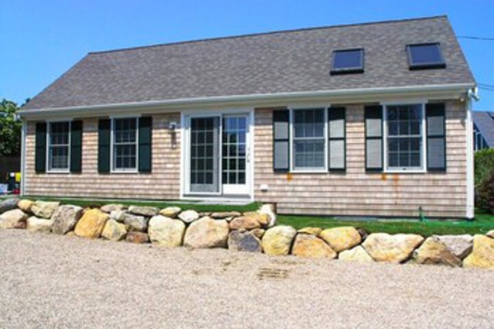 52 Cross Street