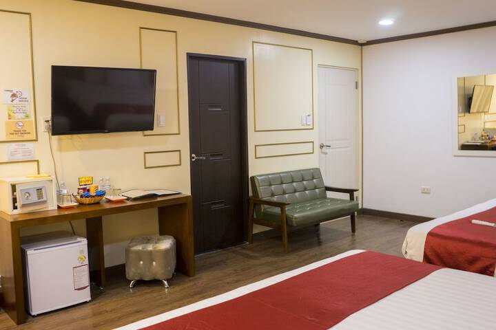 Room 43 of 98