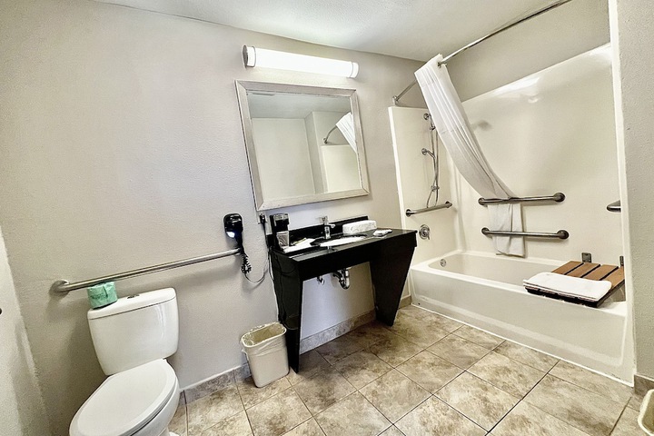 1 Double Bed Mobility Accessible Roll in Shower (17 of 21)
