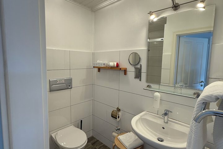 Room 46 of 87