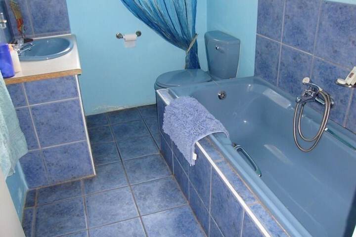 Room 7 of 28