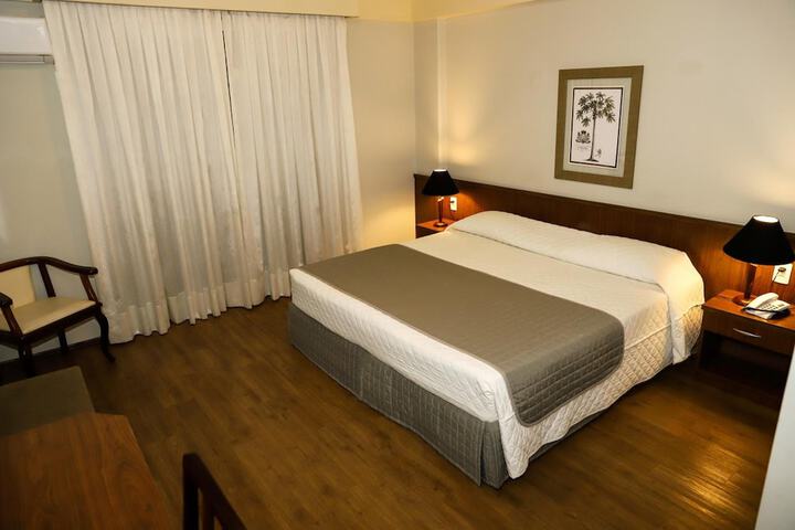 Room 12 of 41