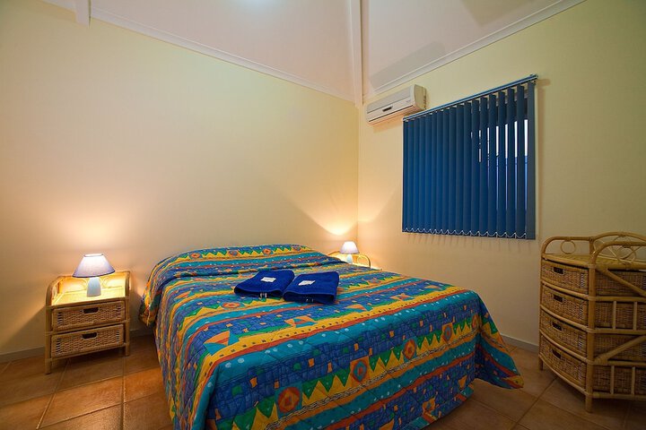 Room 6 of 42