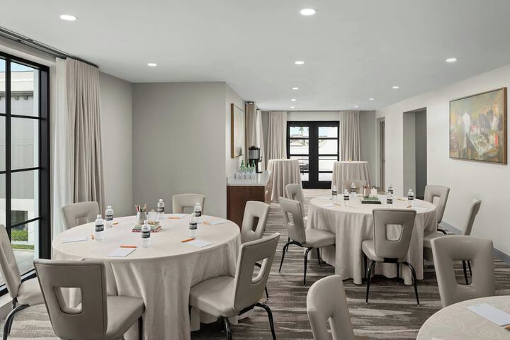 Meeting facility