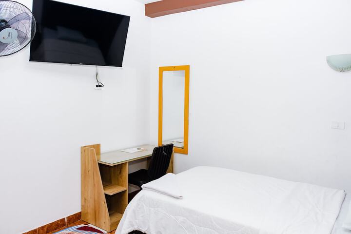 Room 12 of 21