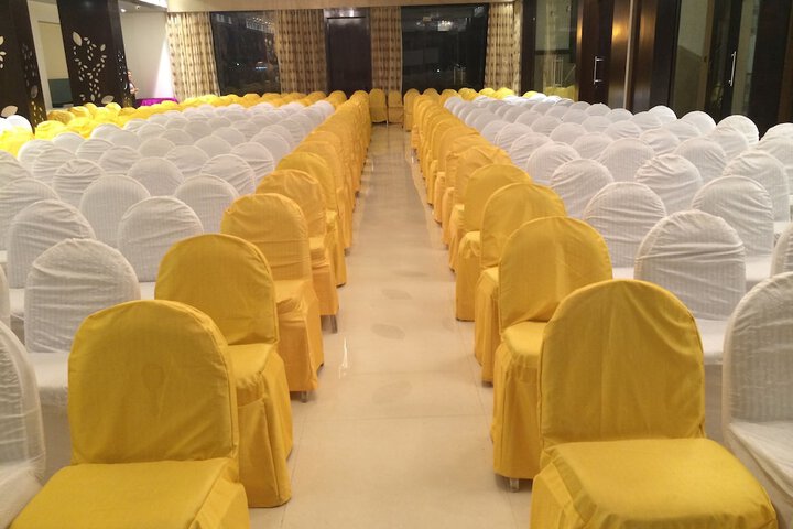 Ballroom/Hall 75 of 84