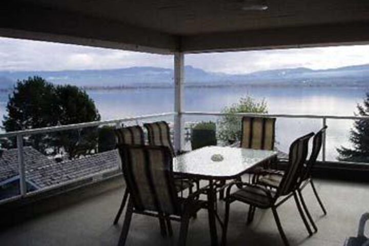 Terrace/Patio 2 of 32