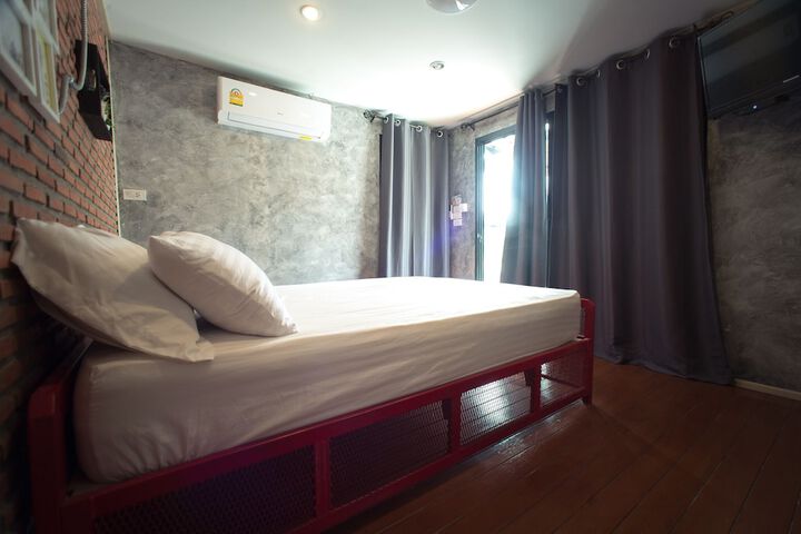 Room 54 of 122