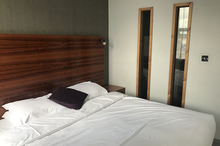 Room 19 of 73