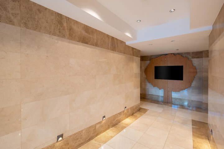 Lobby Photos