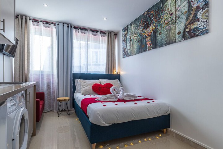 Room 5 of 29