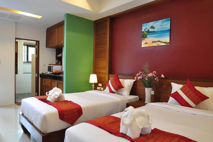 Room 15 of 48