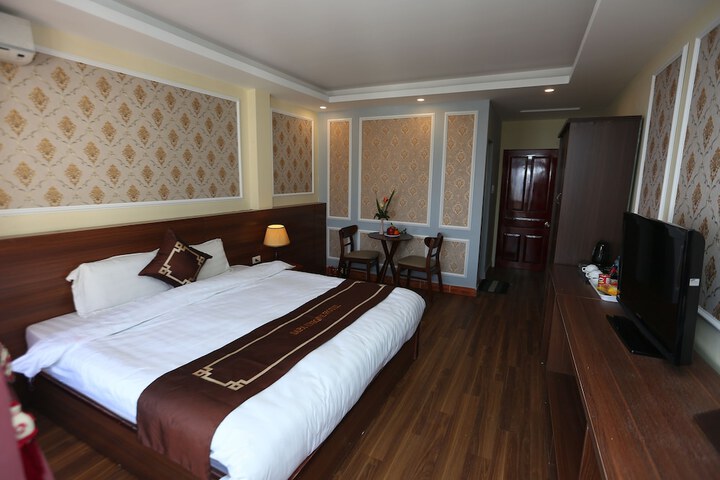 Room 14 of 48