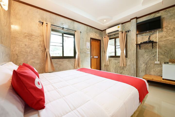 Room 21 of 34