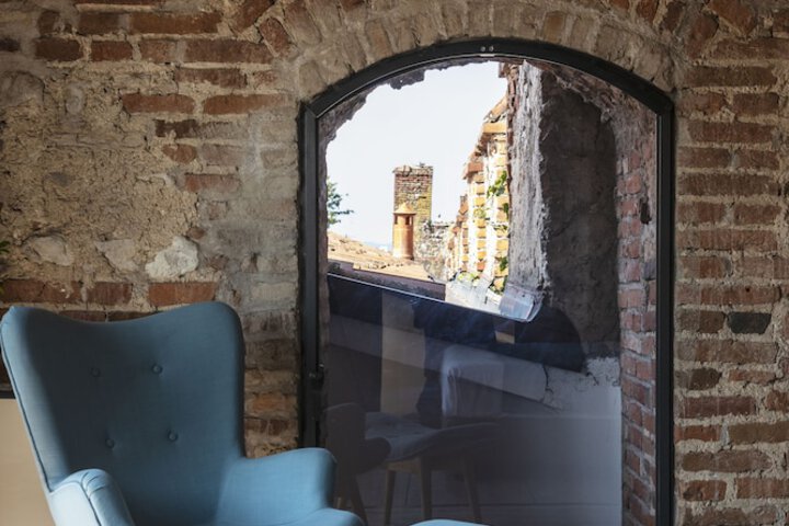 Room 6 of 43