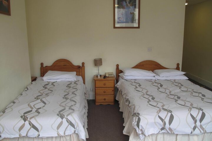 Room 5 of 39