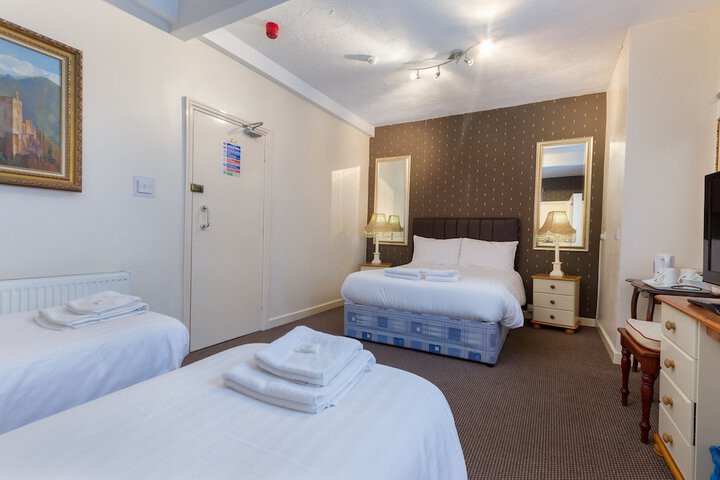 Room 6 of 39