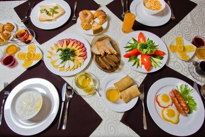 Breakfast/Coffee Service 100 of 117