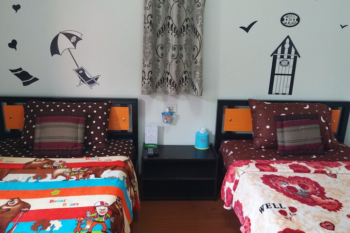 Room 4 of 22