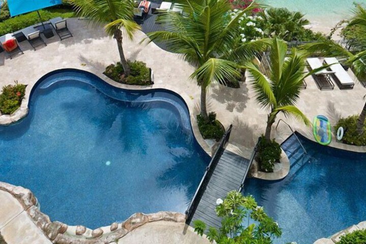 Pool 13 of 18