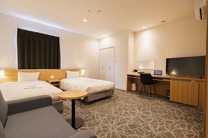 Room 14 of 61