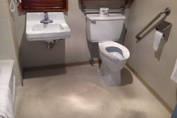 Room 4 of 50