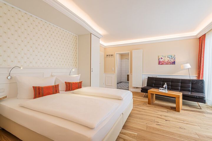 Room 15 of 50