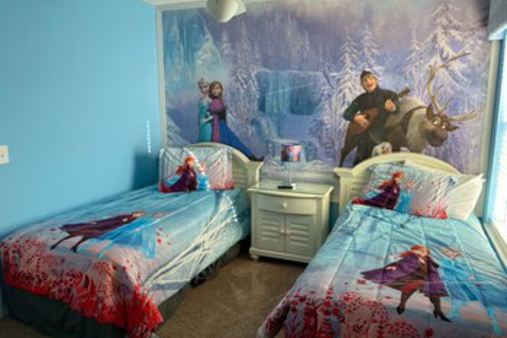 Room 184 of 272