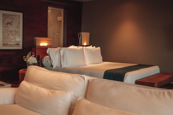 Room 22 of 74