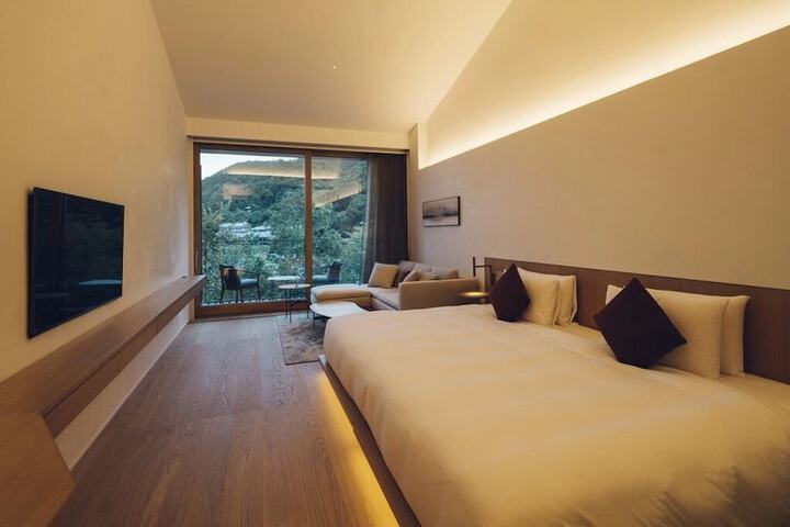 Room 60 of 131