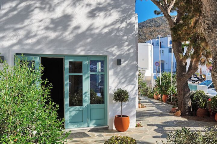 Hotel Exterior 169 of 208